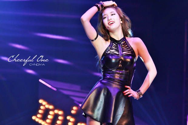 10 Busana Panggung HOT...
