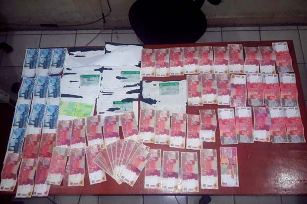 Polisi Gerebek Home...
