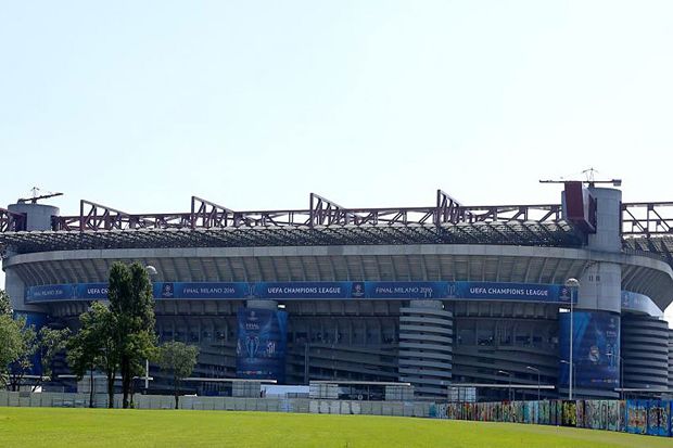 Kutukan Giusppe Meazza...