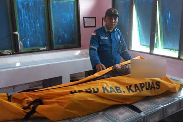 Jasad Ahmad Rafi Tersangkut...