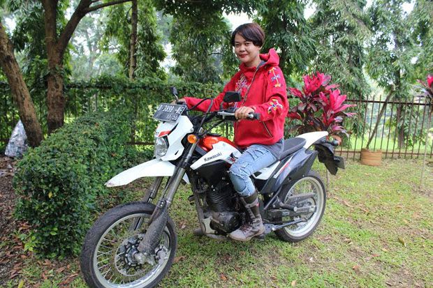 Uniknya Gaya Busana...