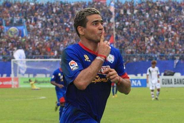 Kehilangan El Loco,...