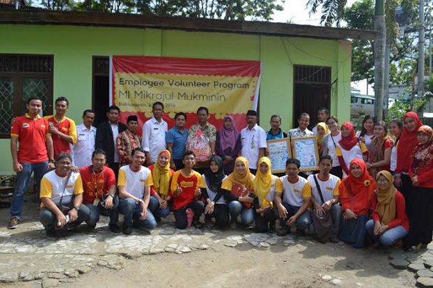 Lewat Employee Volunteer,...
