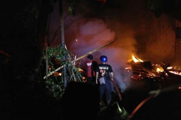 Bentrok di Unismuh,...