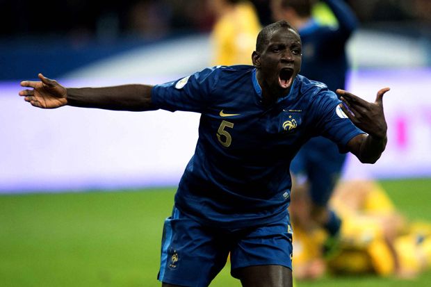 Sanksi Dicabut Bek Liverpool...