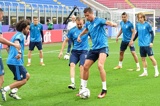 Zidane Jamin Cristiano...