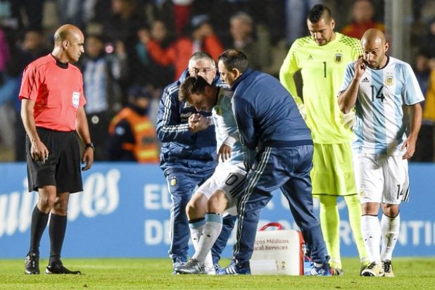 Cedera Punggung, Messi...