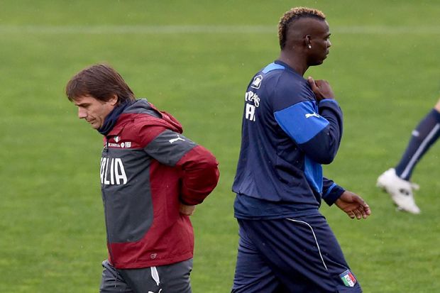 Darmian Dipanggil, Conte...