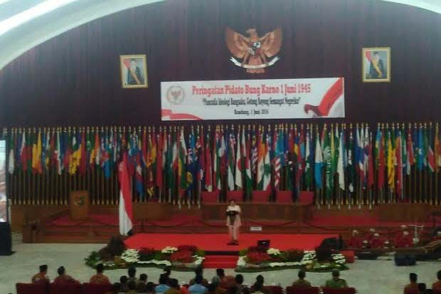 Tangisan Megawati saat...