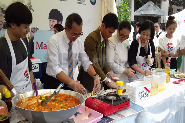 Korea Selatan Gencarkan...