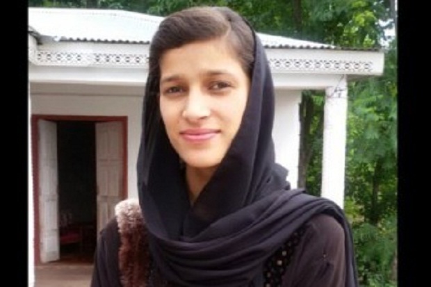 Gadis Pakistan Dibakar...