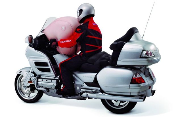 Honda Tarik 2.701 Unit...