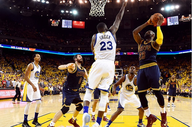 Game Pertama Final NBA...
