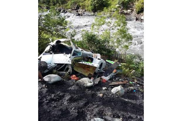 Helikopter Jatuh di...