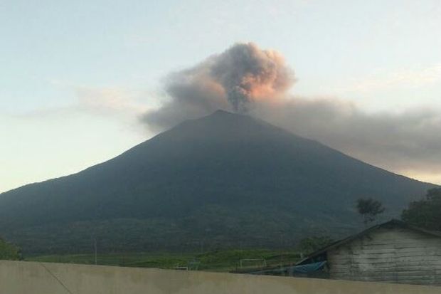 Gunung Kerinci Terus...