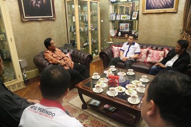 HT Bersilaturahmi dengan...