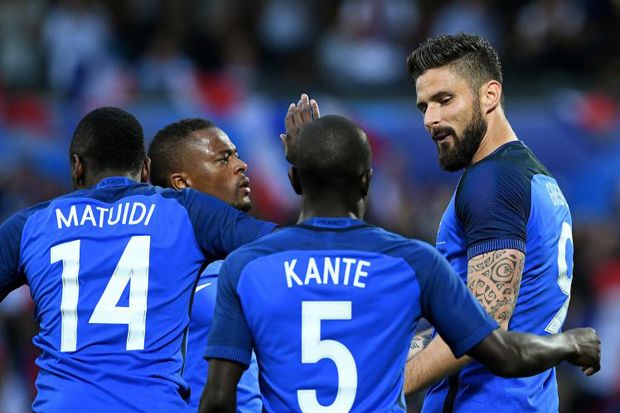 Olivier Giroud Patahkan...