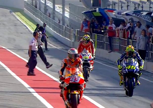 Valentino Rossi Pimpin...