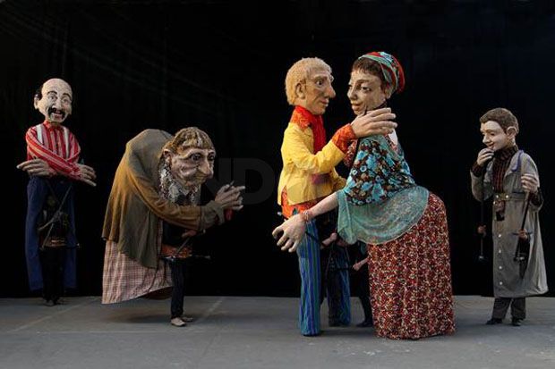 Boneka Raksasa Les Grandes...