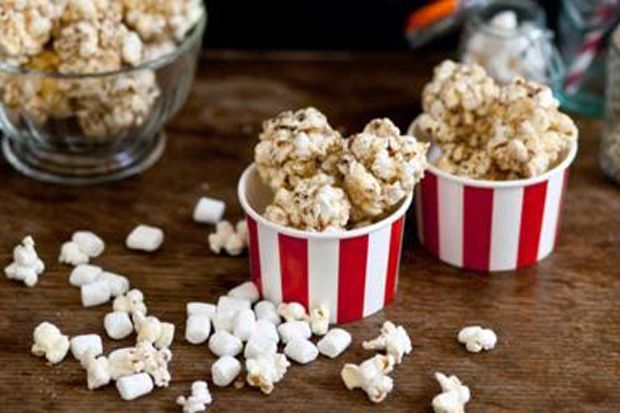 Awas! Makan Popcorn...