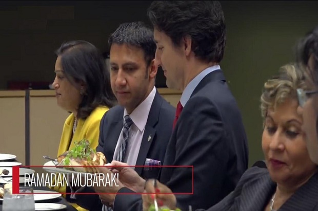 PM Kanada Banjir Pujian...