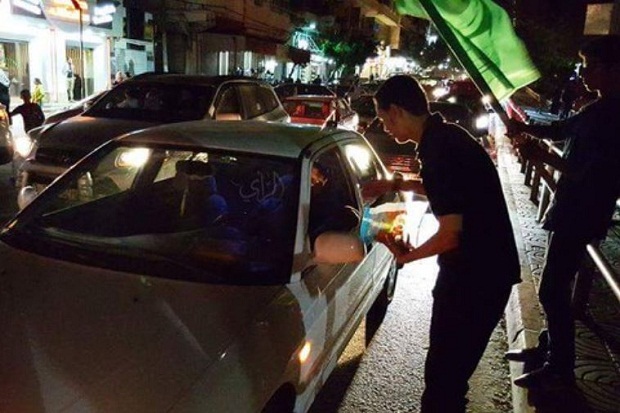 Warga Palestina Rayakan...