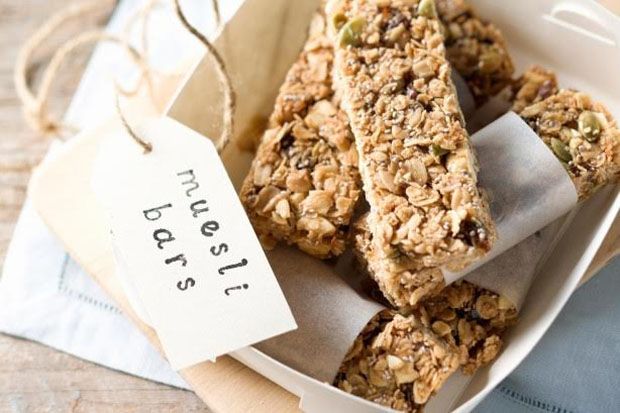 Oat & Date Bars yang...
