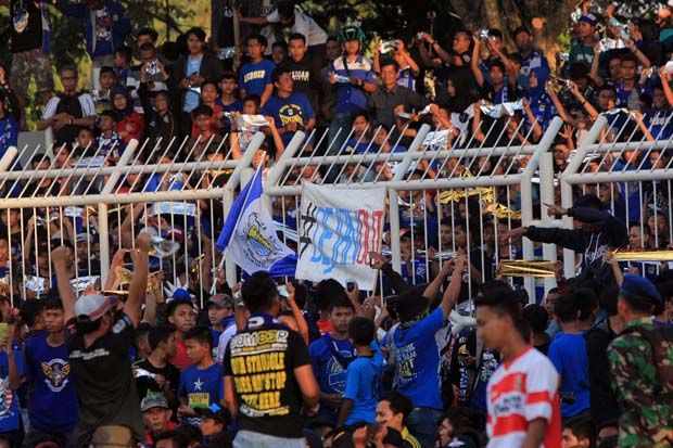 Bobotoh Kecewa, Tagar...