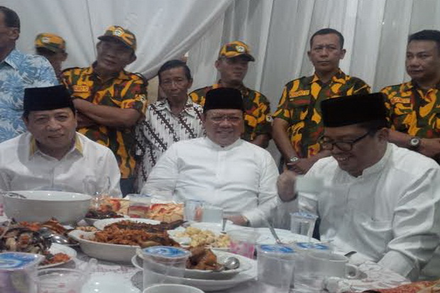 Eks Caketum Golkar Ngumpul...