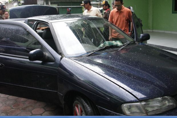 Pengemis Ini Punya Mobil,...