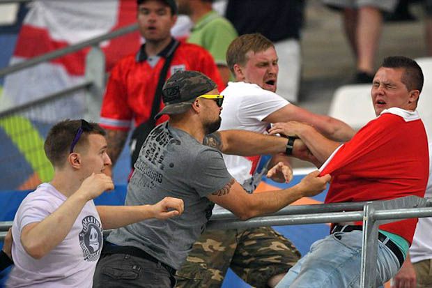 Pasca Laga, Suporter...