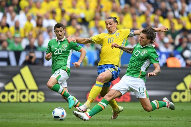 Irlandia dan Swedia...