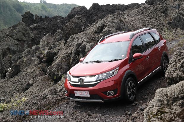 Empat Varian Mobil Honda...