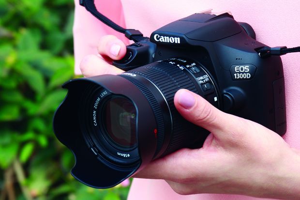 Canon EOS 1300D Kamera...