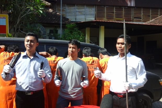 Terlibat Penganiayaan,...