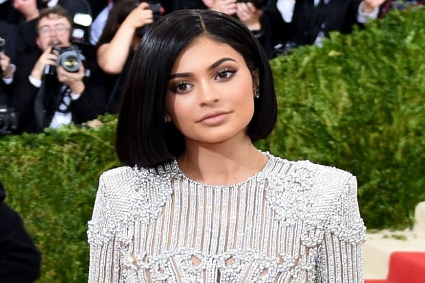 Kylie Jenner Move On,...