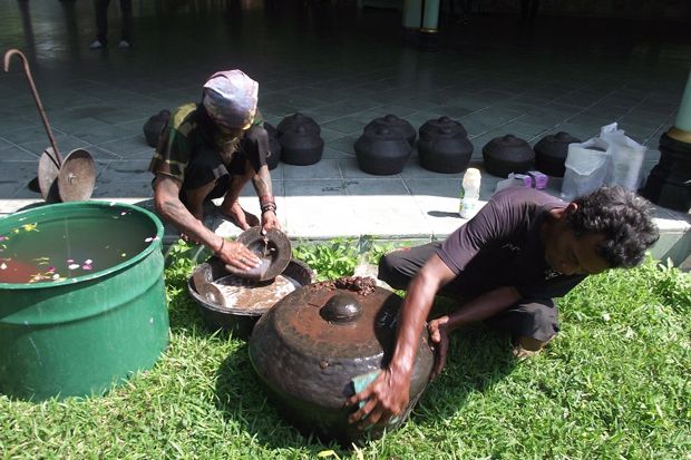 11 Gamelan Pusaka Puro...