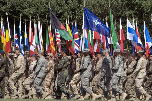 NATO Sebar 4 Batalion...