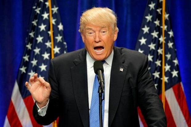 Trump Tuntut Yayasan...