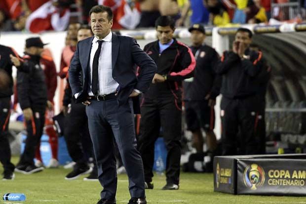 RESMI: Brasil Pecat...