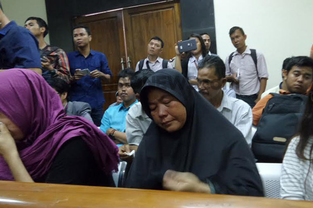 Ibunda Enno: Manusia...