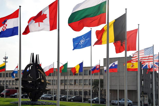 NATO Berniat Bangun...