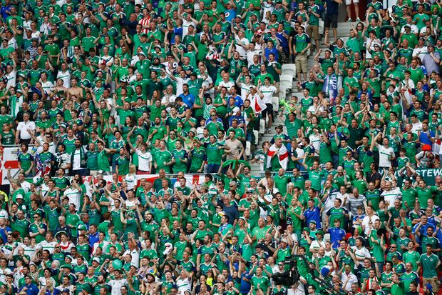 Lagi, Fans Irlandia...