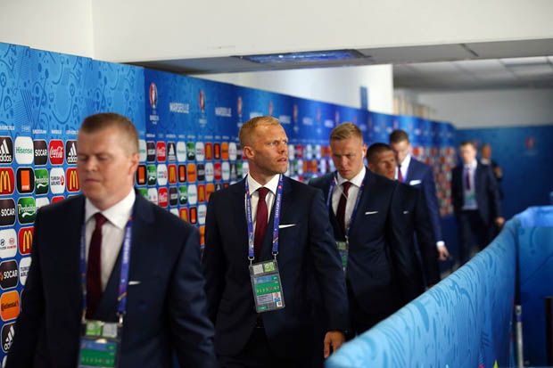 Susunan Pemain Islandia...