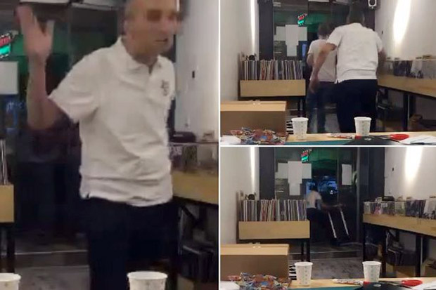 Minum Alkohol di Bulan...