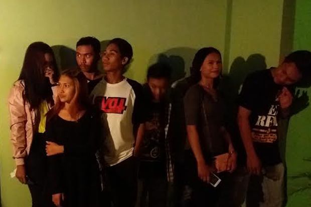 Rayakan Ulang Tahun,...
