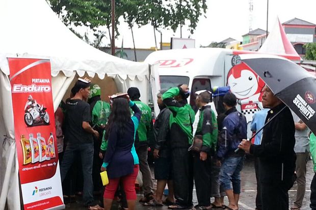 1.000 Paket Ketupat...