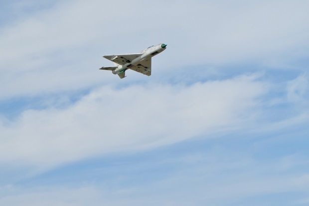 Jet Tempur Suriah Buatan...