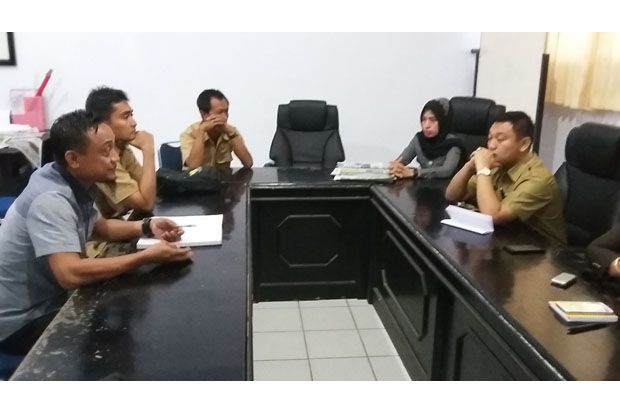 Di Palopo Ambil Surat...