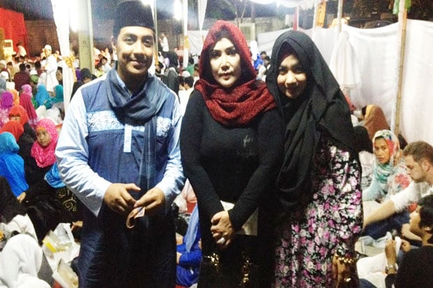 With Ustadz Riza, Thousand...